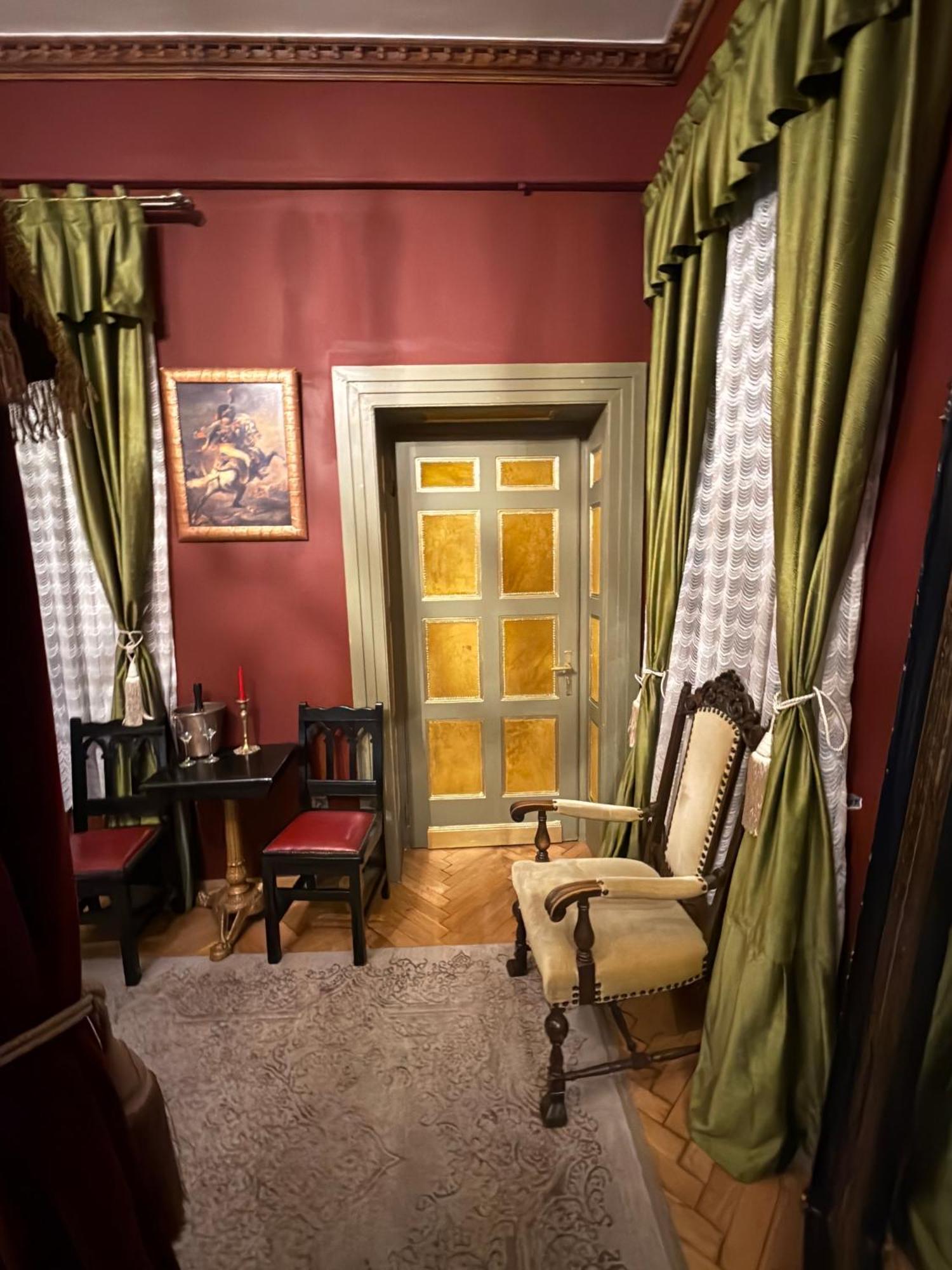 Classic Love Story In Old Cluj I Bagian luar foto
